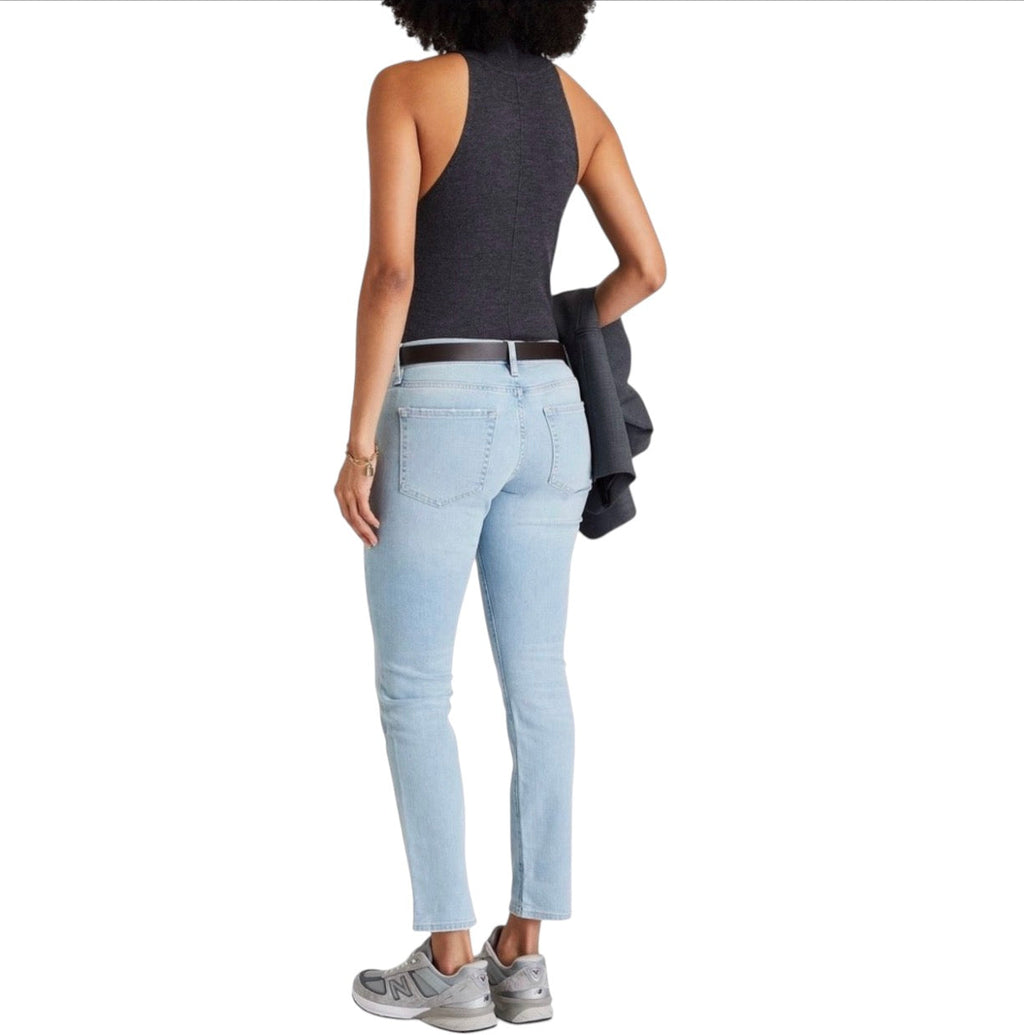 FRAME
Le Garcon mid-rise straight leg boyfriend jeans Finn Sz 26