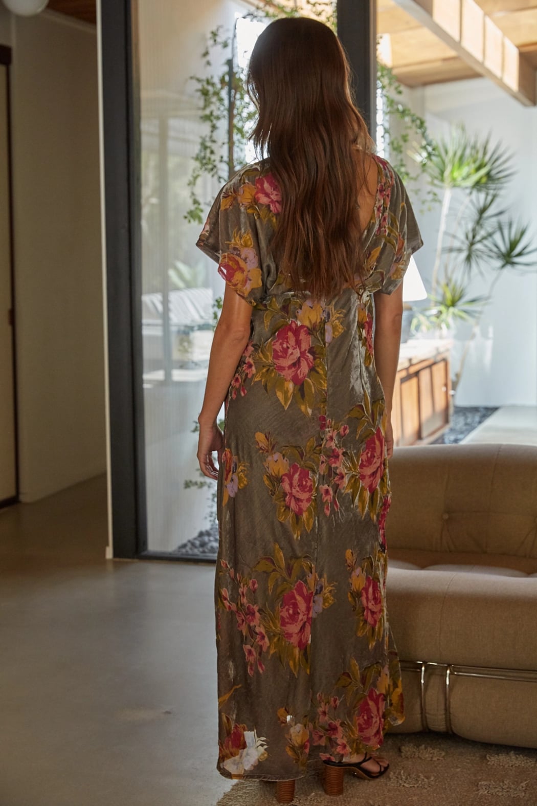 By Together Grey Burgundy Floral Short Sleeve Maxi Dress (Small)