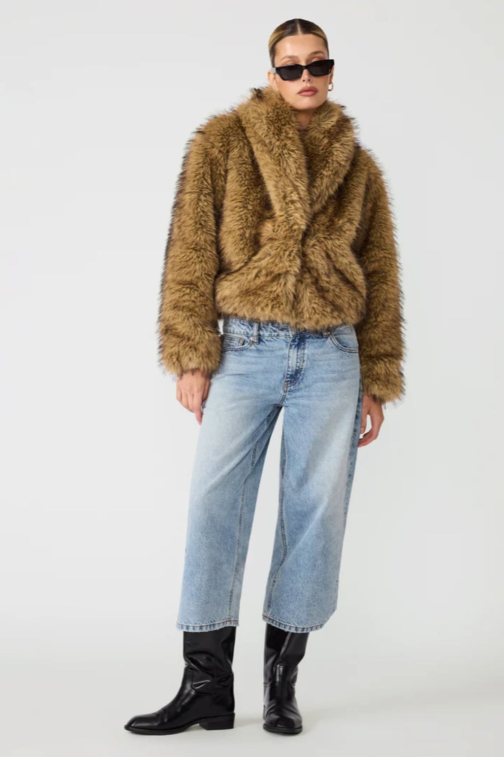 Roe Coat
