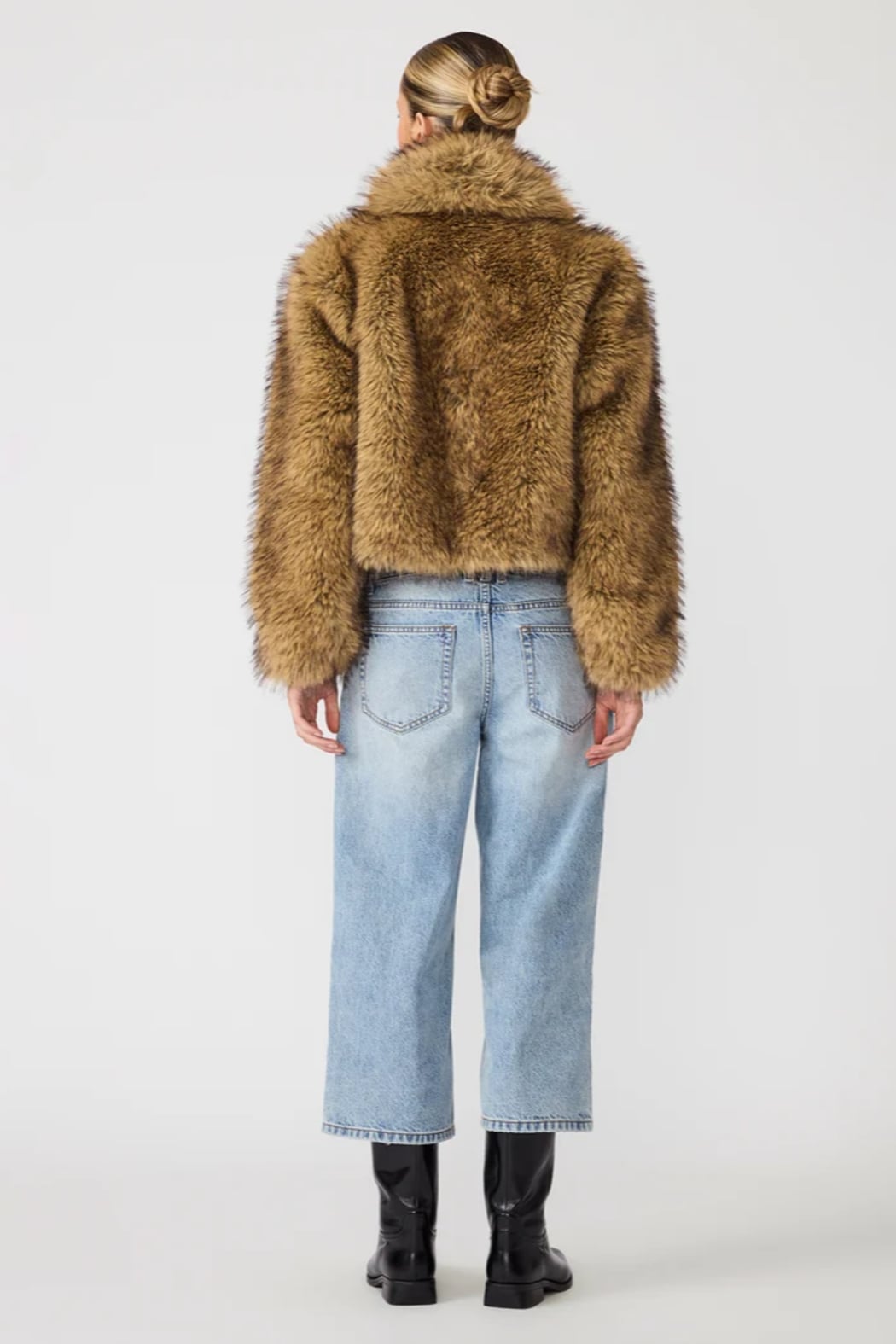 Roe Coat